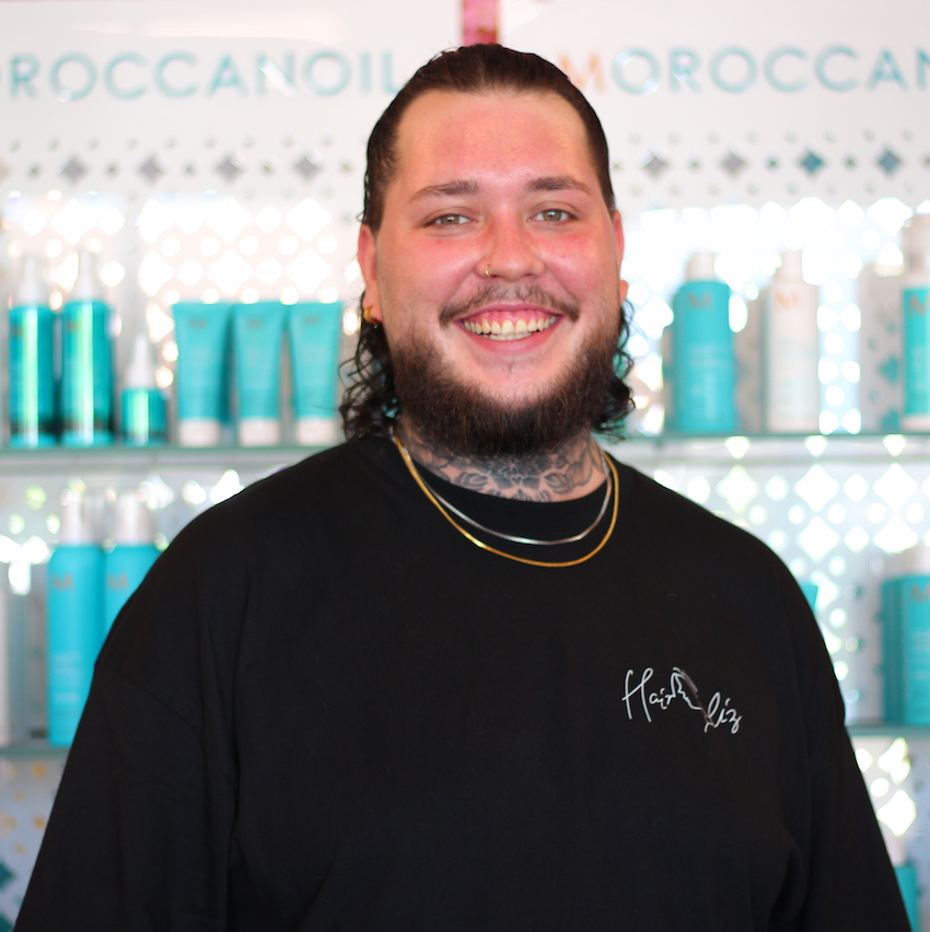 Kevin Pahl Friseur Berlin Mahlsdorf im Team Hairliz