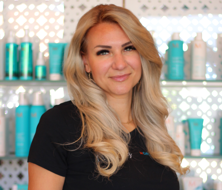 Friseurmeisterin Lisa vom Team Hairliz